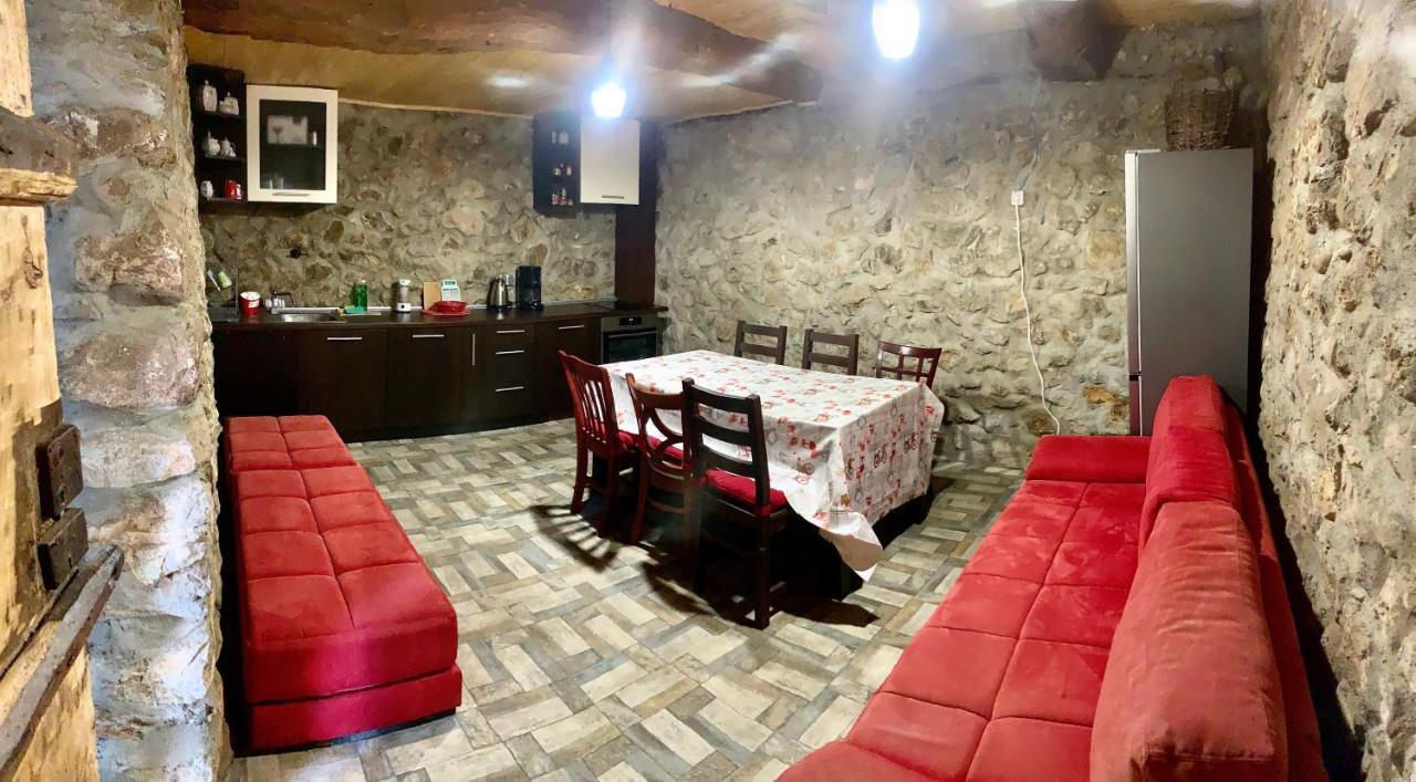 Цяла Ваканционна Къща- Florina Houses Goranovtsi Ngoại thất bức ảnh